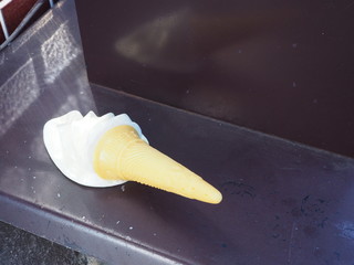 落ちてしまったソフト御クリーム