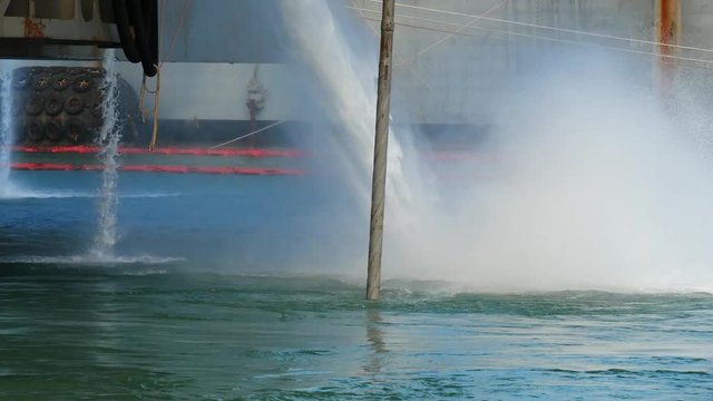 Performing integrate acceptance test (IAT) to test power management system of the jack up rig at the shipyard by using the paddle BHA to generate torque while pumping. 