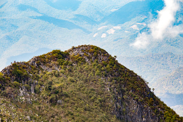 Naklejka premium Mountain hill with village in the forest in Thailand, Asia.
