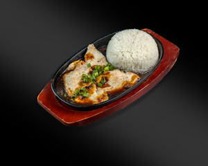 Vietnamese cuisine - a lot of it is borrowed from Chinese, Indian, French cuisines. The cuisine of this Asian country is diverse, nutritious and contributes to longevity. It is customary to cook it on