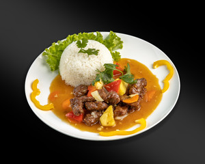 Vietnamese cuisine - a lot of it is borrowed from Chinese, Indian, French cuisines. The cuisine of this Asian country is diverse, nutritious and contributes to longevity. It is customary to cook it on