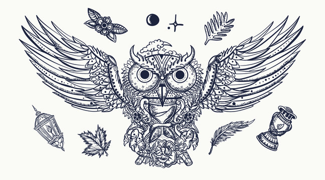 Owl portrait. Old school tattoo collection. Magic bird, traditional tattooing style. Fairy tale elements
