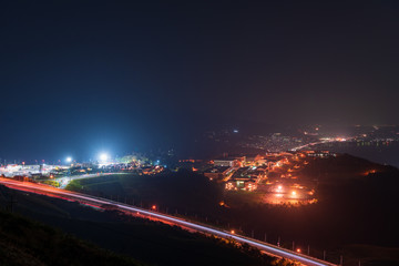 十文字原展望台から眺める別府湾パーキングエリアの夜景（大分県）