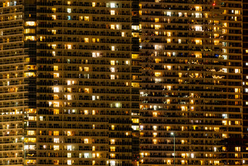 マンションの明かり