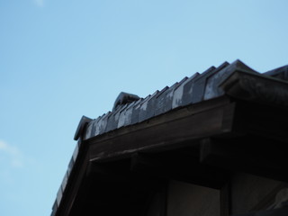 和風木造家屋の切妻屋根