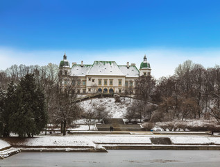 Fototapeta na wymiar Ujazdowski Palace in Warsaw in winter, Poland