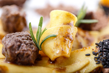 rosmarino e tagliatelle