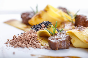 tagliatelle con carne