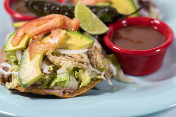 Tostada de pollo