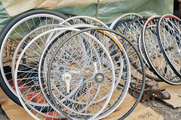 new wheels with spokes. sales of spare parts for bicycles.