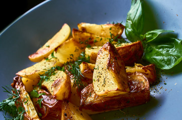 Grilled potatoes with herbs