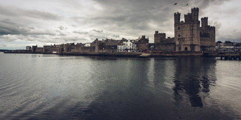 Fototapeta premium caernarfon castle north wales uk 