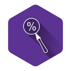 White Magnifying glass with percent discount icon isolated with long shadow. Discount offers searching. Search for discount sale sign. Purple hexagon button. Vector Illustration