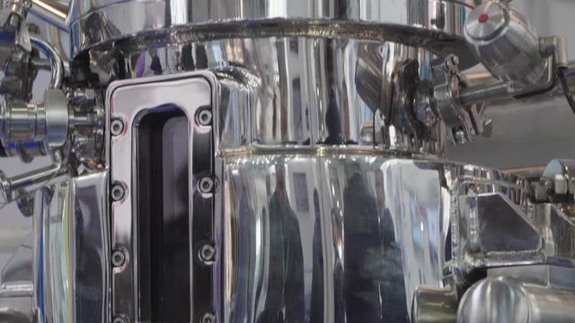 Equipment for pharmaceutical and chemical industry, biotechnological and chemical reactor