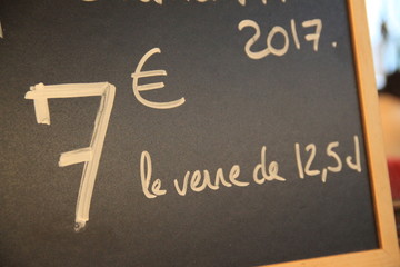 7 euros le verre
