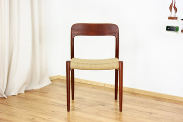 Møller TEAK CHAIR No.75 Stuhl Danish Design Mid Century 60er Moller Vintage Dining Paper Cord seat wood Modern antique 50s 60s retro original isolated on white wall in modern living room closeup loft