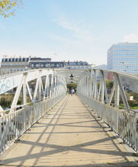 Fototapeta premium passerelle canal st martin 