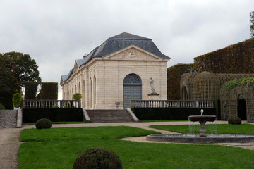 Fototapeta na wymiar Annex of the Château de sceaux built in 1661 and its park near Paris in France