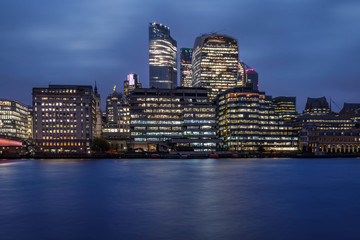 Fototapeta premium City street glass building perspective