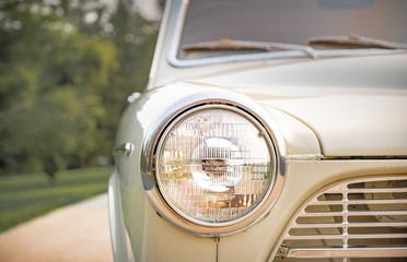 Headlight 1