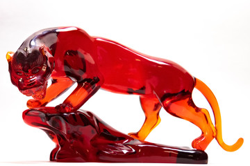 Antique Cherry Red Amber Lion Tiger Leopard Cat Hand Carved in China