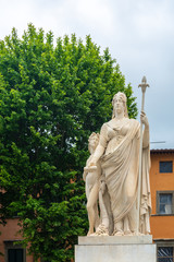 Fototapeta premium Napoleon square and statue of Marie Louise of Bourbon in Lucca