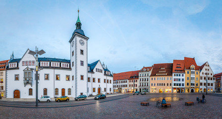 Fototapeta na wymiar Panorame des Obermarktes in Freiberg (Sachsen)