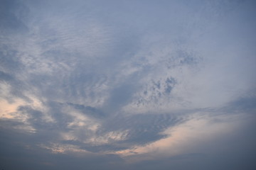Fototapeta na wymiar Nuvole in cielo