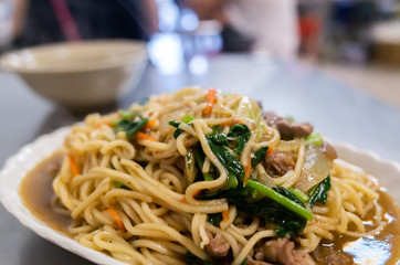 eat famous Taiwanese fried noodles