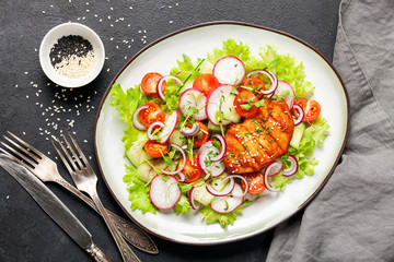 Chicken and fresh vegetable salad