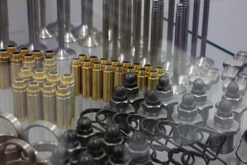 New guides sleeves of Valves, valve tappet pushers, valves, head of cylinder block repair kit, Car engine renovation spare parts