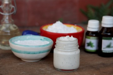 Fototapeta na wymiar natural and organic ingredients for homemade deodorant preparation