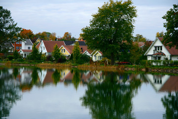 Fototapeta na wymiar Houses over Lake Roxen, Sweden