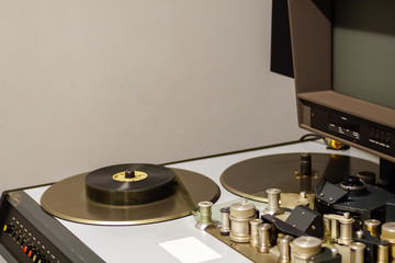 A synchronize for film assembly processing.Film Movie production tools.Audio video industrial film synchronizer for movie post production 