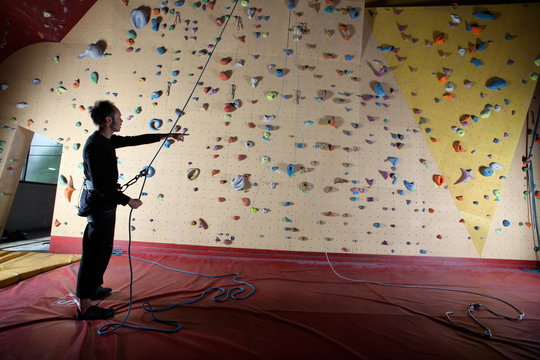com&eacute;dien acrobate danseur