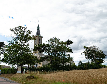 Kirche in Thaon