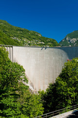 Valle Verzasca, Staudamm