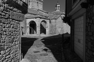 Fototapeta na wymiar Typical street in the historic village of La Alberca. Spain.