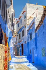 Straße in der blauen Stadt Chefchaouen in Marokko © Delphotostock