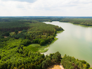 Jezioro wdzydze las kaszuby
