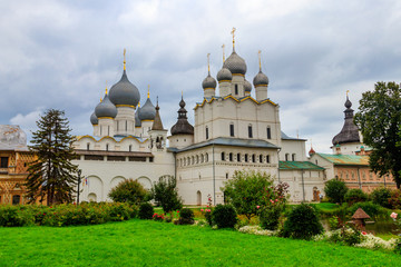 Fototapeta na wymiar Architectural ensemble of the Rostov Kremlin in Rostov Veliky, Russia. Golden ring of Russia