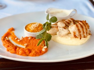 chicken and mashed potatoes