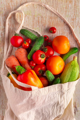Fototapeta na wymiar Zero waste shopping bag with fresh organic vegetables