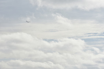 雲と飛行機