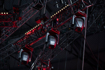 Light device. Installation of equipment for performances or concerts