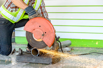 Construction workers are using steel cutters. For use in construction