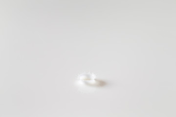 ミルクの飛沫と波紋