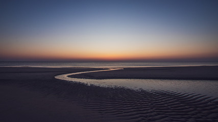 Sonnenuntergang am Strand beim Roten Kliff auf der Insel Sylt - 305479019