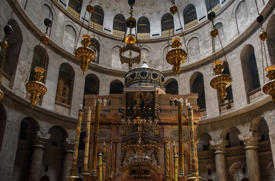 Aedicula where, according to Christian religious tradition, the body of Jesus was buried. The Church of the Holy Sepulchre, the greatest Christian shrine in Jerusalem, Israel