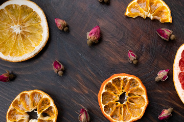 Close up orange (Citrus paradisi) isolate on wooden background. 
